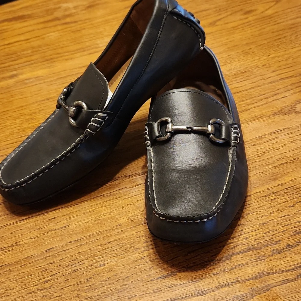 Marc Anthony Black Loafers Size 9